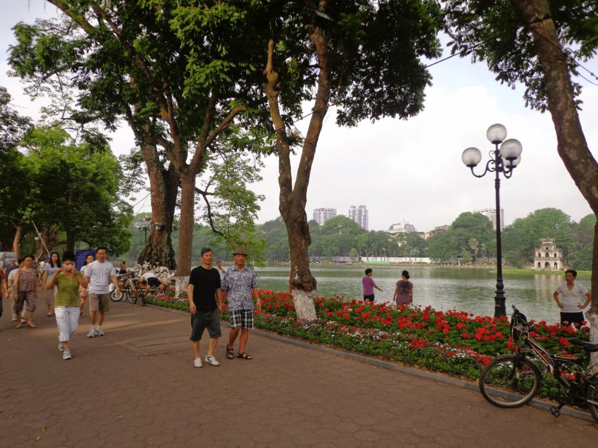 What to Do around Sword Lake - Walking, Running and Biking