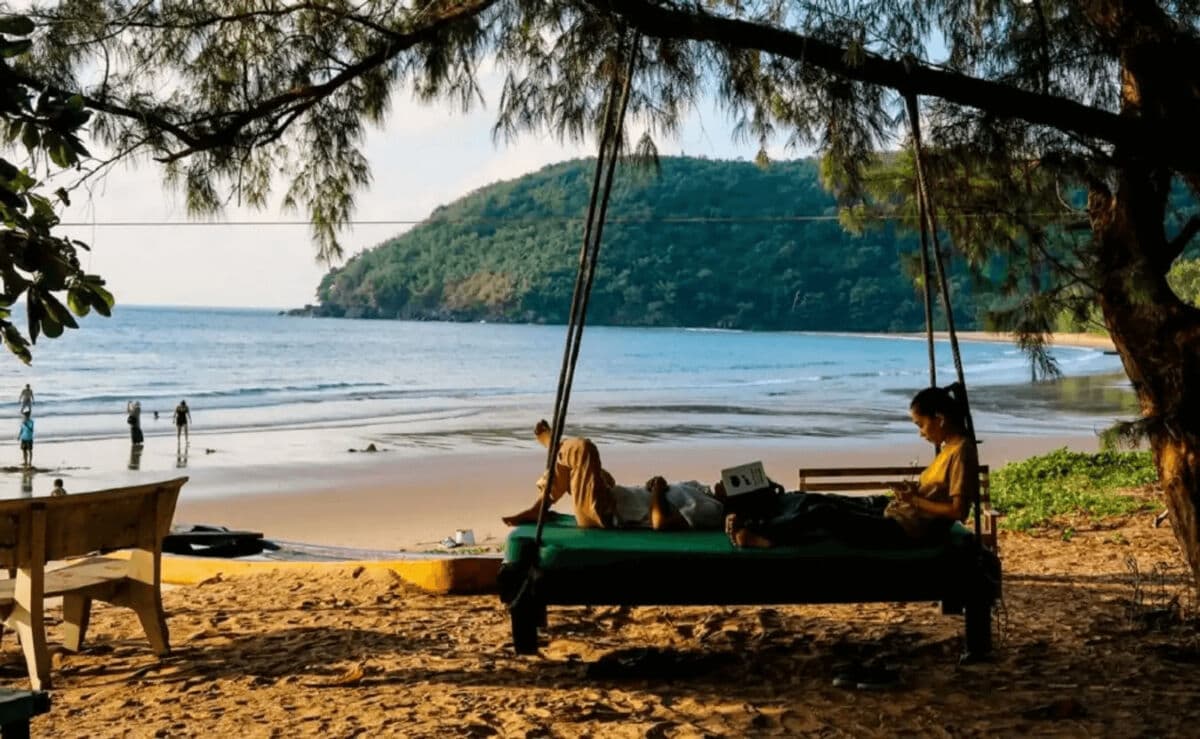 Vung Tau Attractions: Relaxing on the beautiful beaches in Vung Tau City