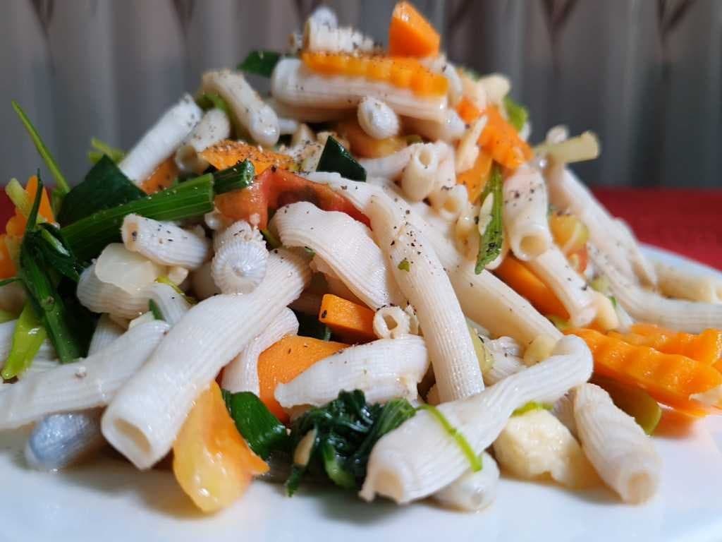 Best Local Food in Halong Bay - Sa Sung (Sipunculus Nudus)