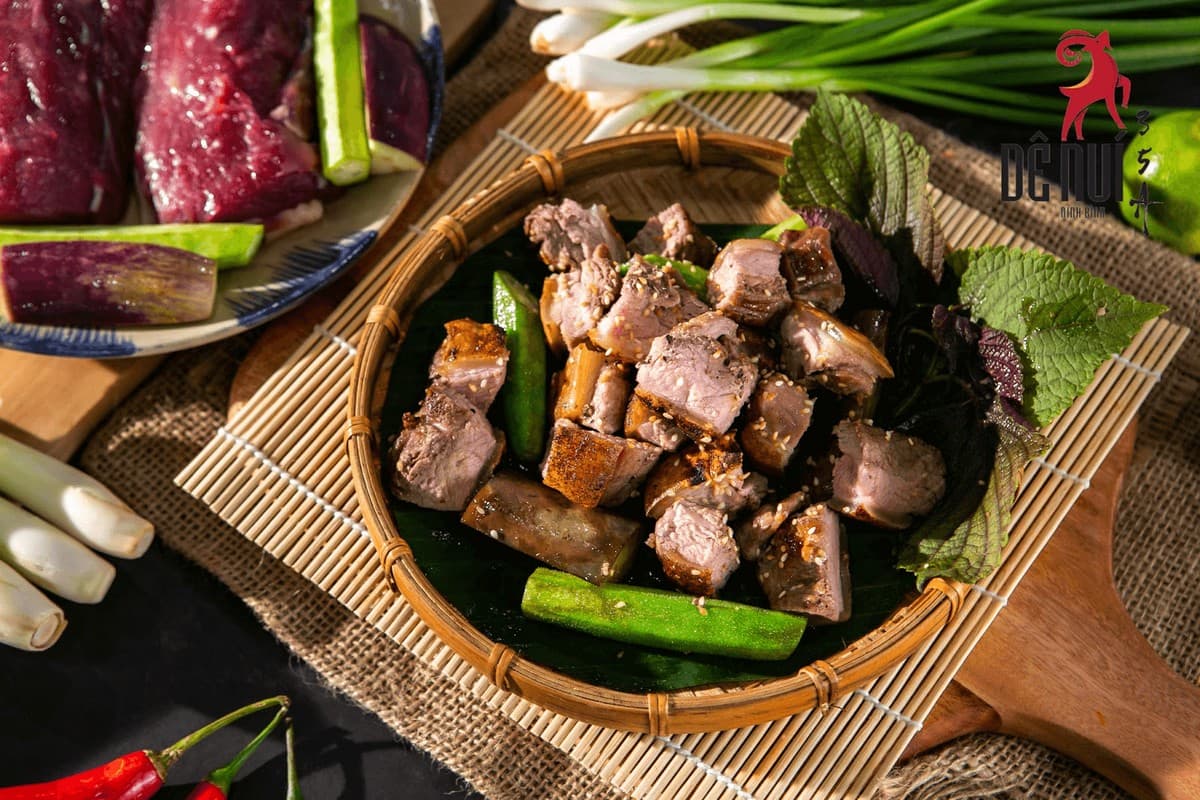 Ninh Binh Travel Guide: Must-Try Local Food - Goat meat