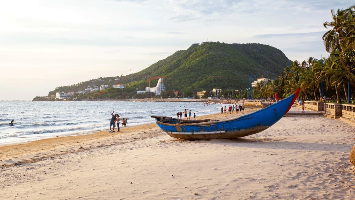 The stunning beaches of Vung Tau City