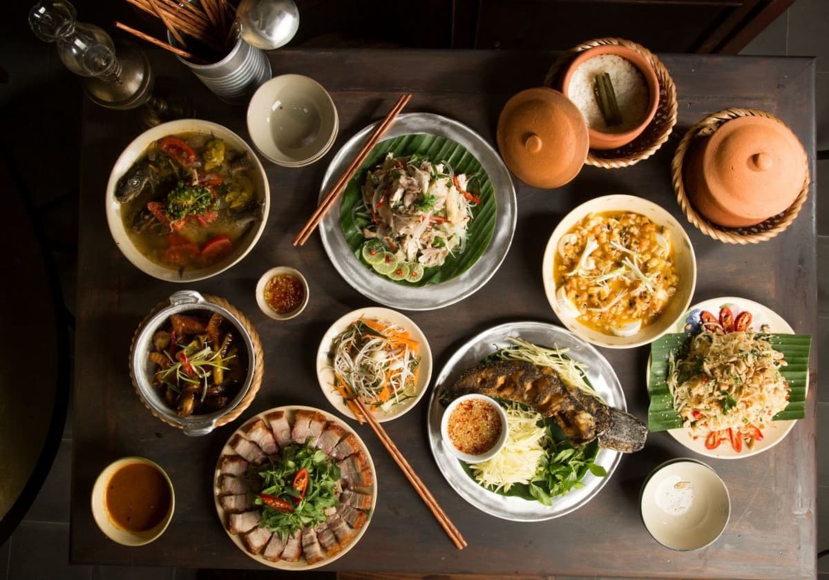 Things to Do in Hue - Try the Amazing Royal Cuisine in Hue