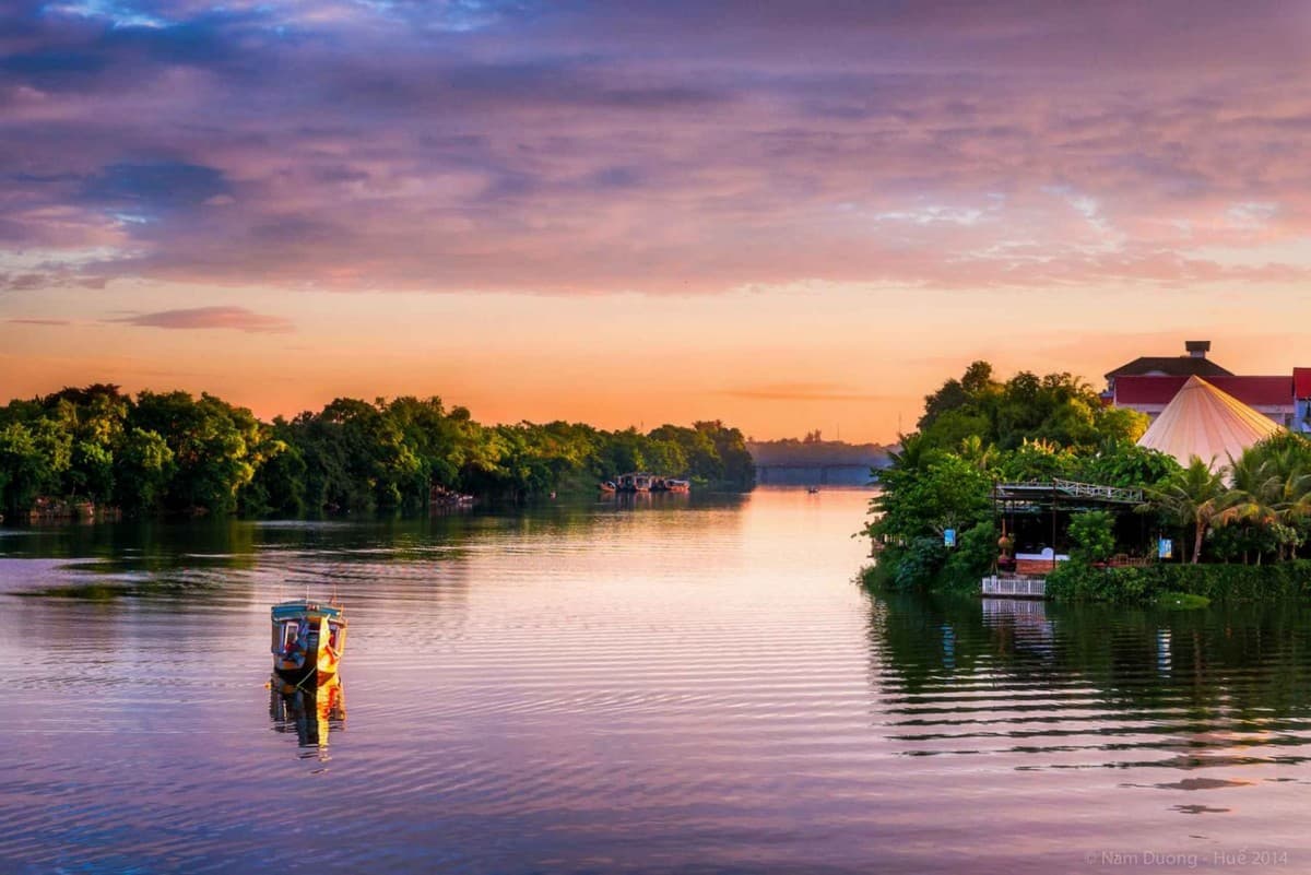 Tourist Attractions in Hue - Perfume River
