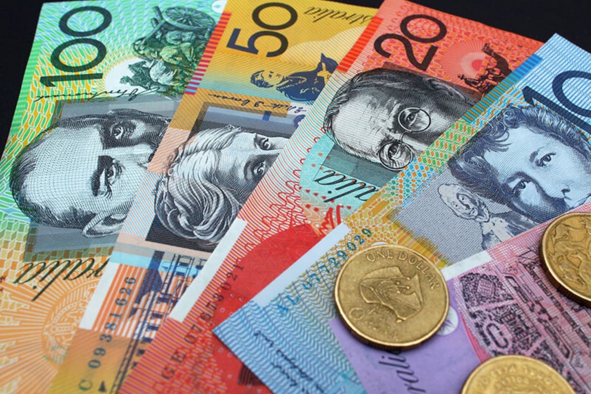 1 AUD is approximately equivalent to 16,992 VND