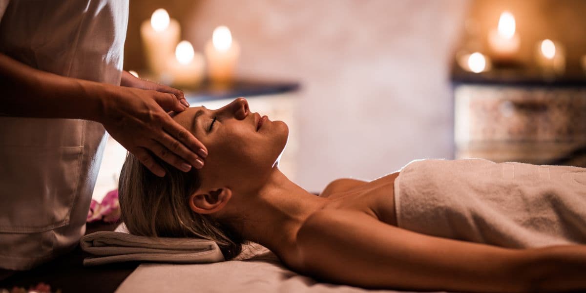 Vietnam massage: Bam Huyet