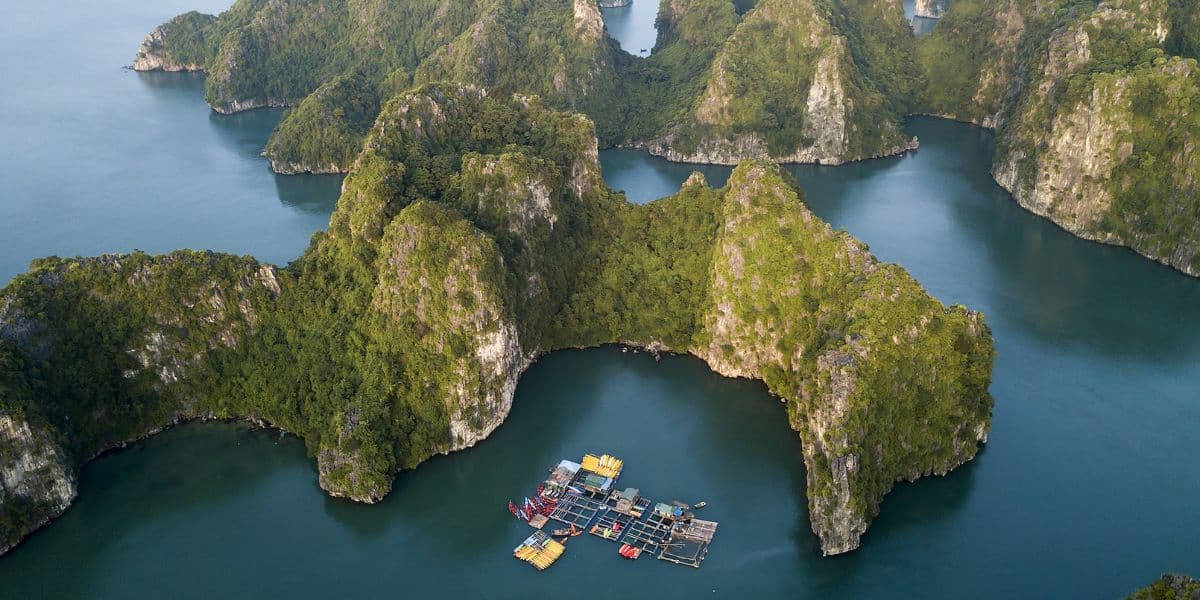Ha Long Bay Cruise: Accommodations and Facilities