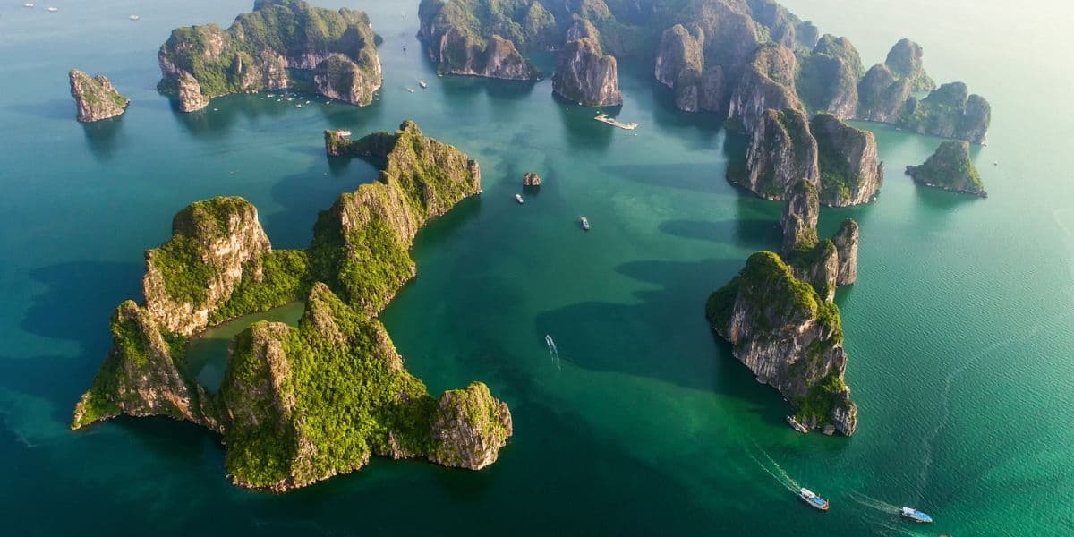 Highlights of Ha Long Bay Cruise