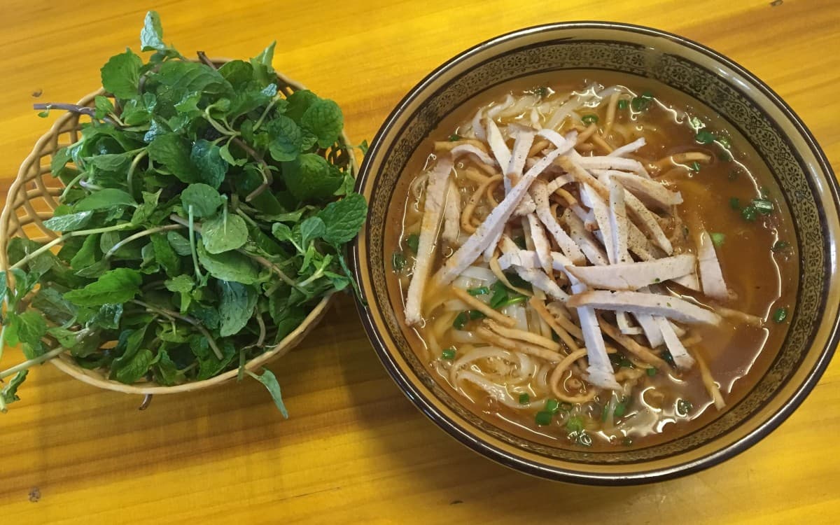 Local Dishes in Sapa - Con Sui (Dry Pho)