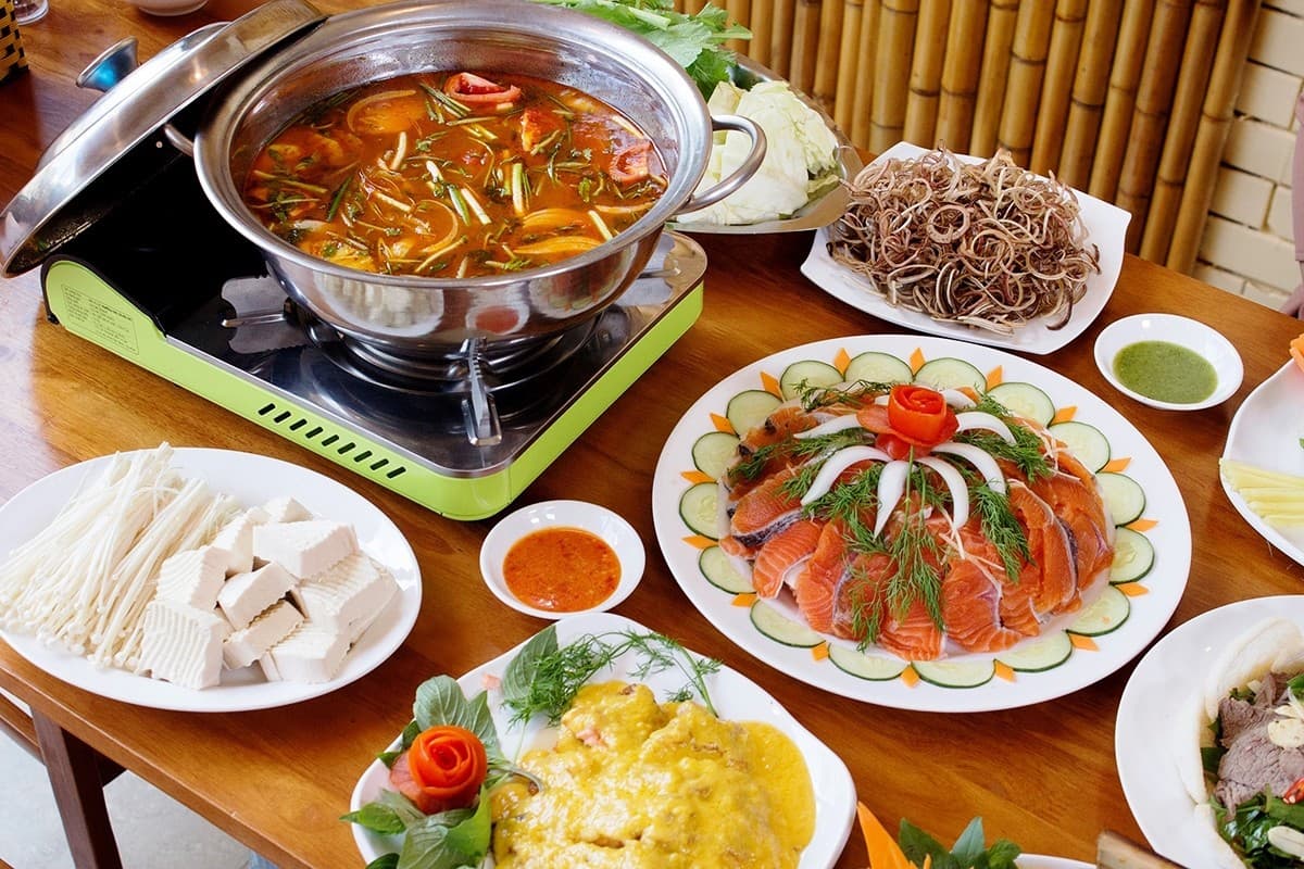 A salmon hotpot in Sapa Vietnam winter will warm your heart