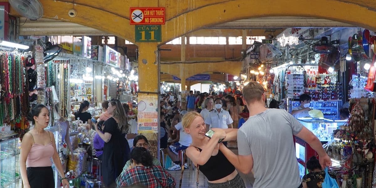 Crafts and Souvenirs at Ben Thanh Market