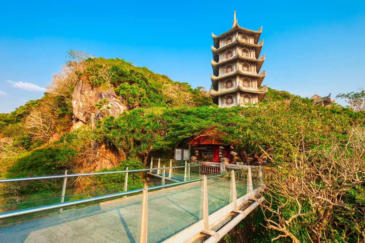 Getting to Marble Mountains easily by taxi or public transportation