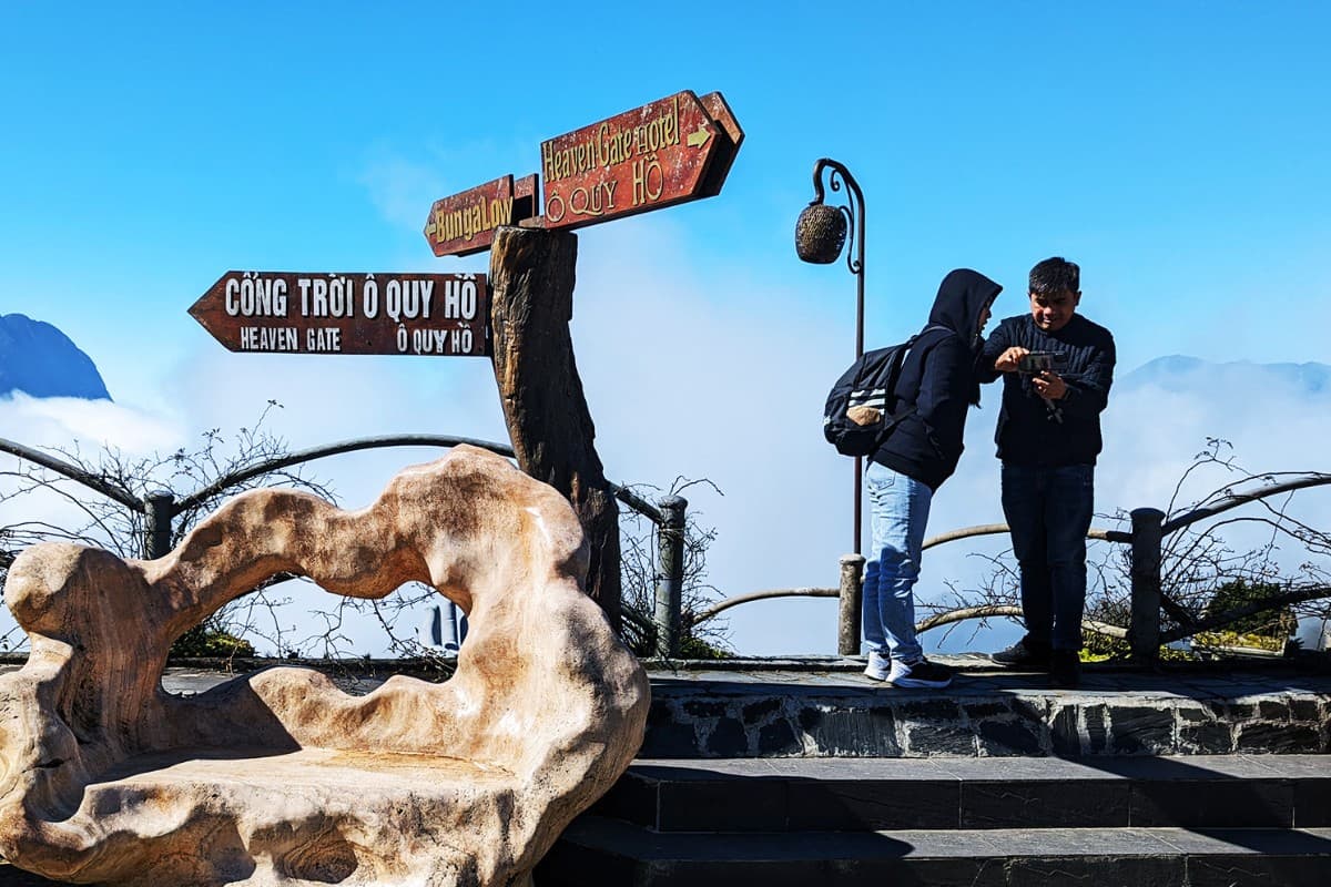 Beyond Love Waterfall, visit O Quy Ho Pass