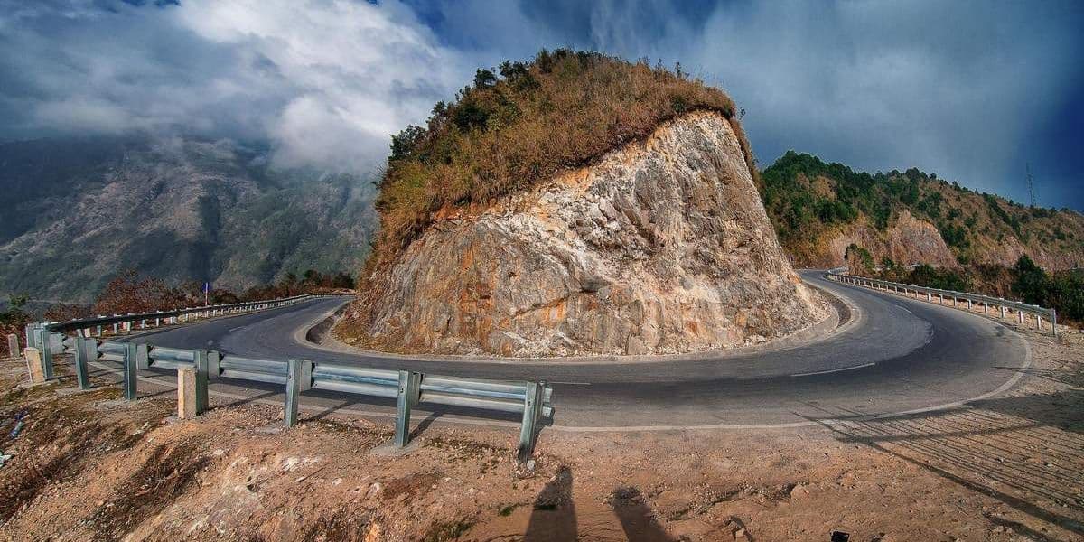 Diverse landscapes of O Quy Ho Pass