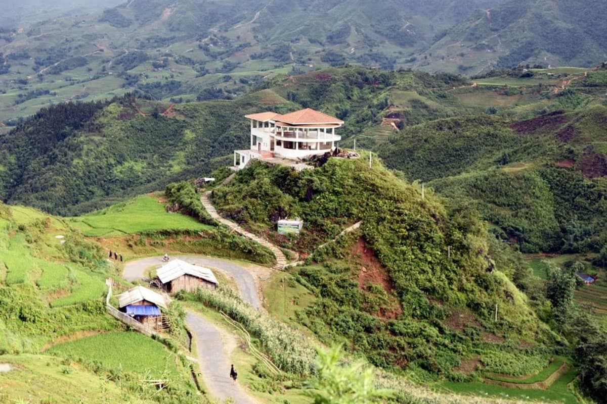 Love Waterfall Enjoy stunning views of Sapa from Vong Canh Tower