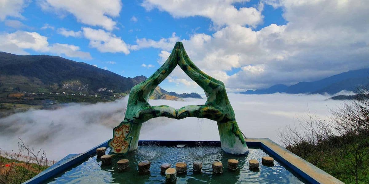 O Quy Ho Pass Sapa is in Lao Cai Province