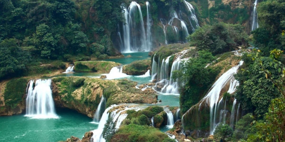 Silver Waterfall Landscapes