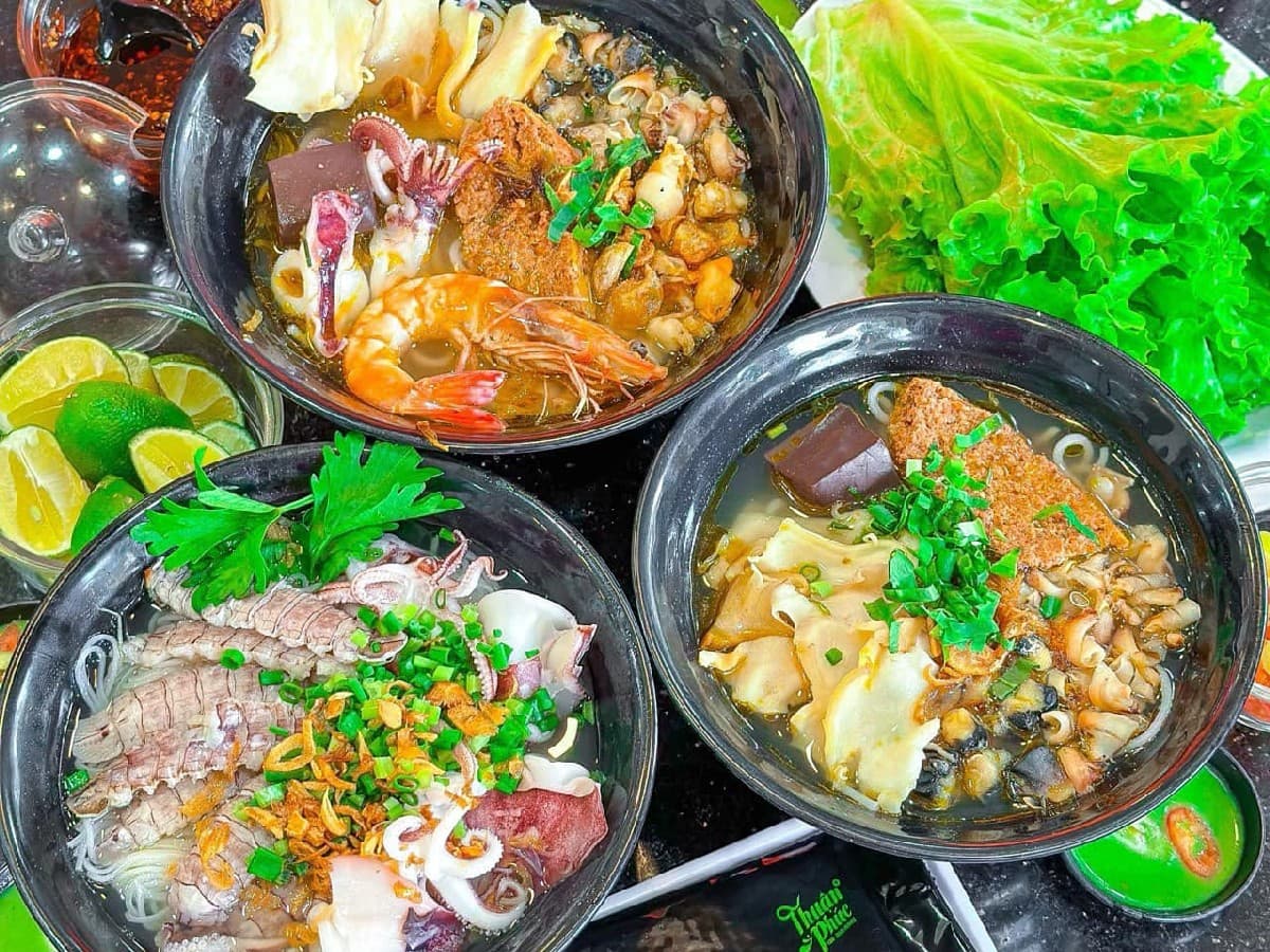 Nghinh Phong Cape (Cape Saint James) Seafood Noodles - Thuan Phuc