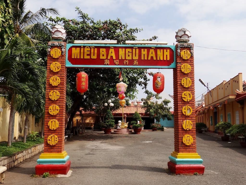 Thang Tam Temple (Whale Temple) Ba Ngu Hanh Temple