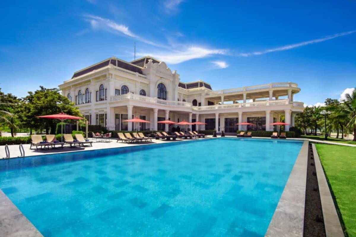 Halong Bay Hotels Halong Paradise Suites Hotel