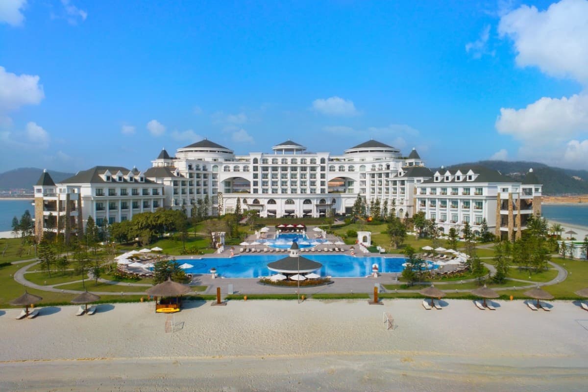 Halong Bay Hotels Vinpearl Halong Bay Resorts