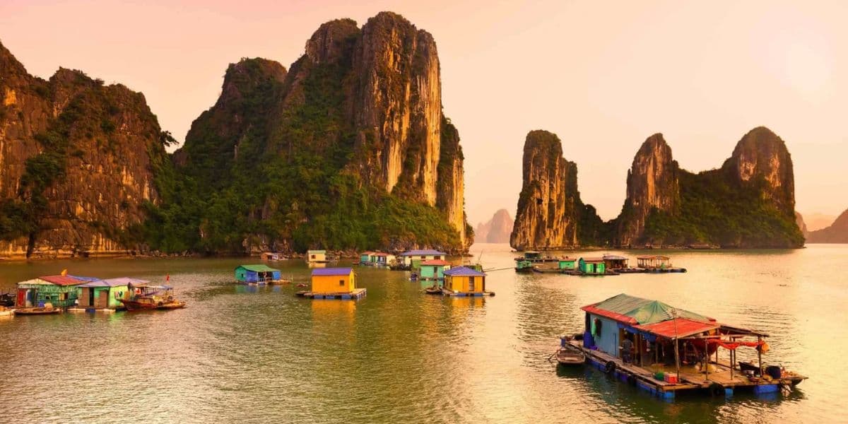 Ha Long Bay Boat Trip Exploring Ha Long's Highlights