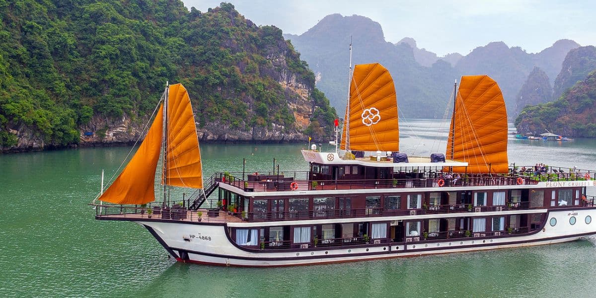 Ha Long Bay Cruise 1 Night Peony Cruise