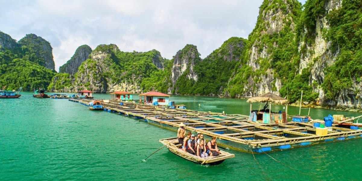 Ha Long Bay Cruise 2 Nights Cua Van Fishing Village