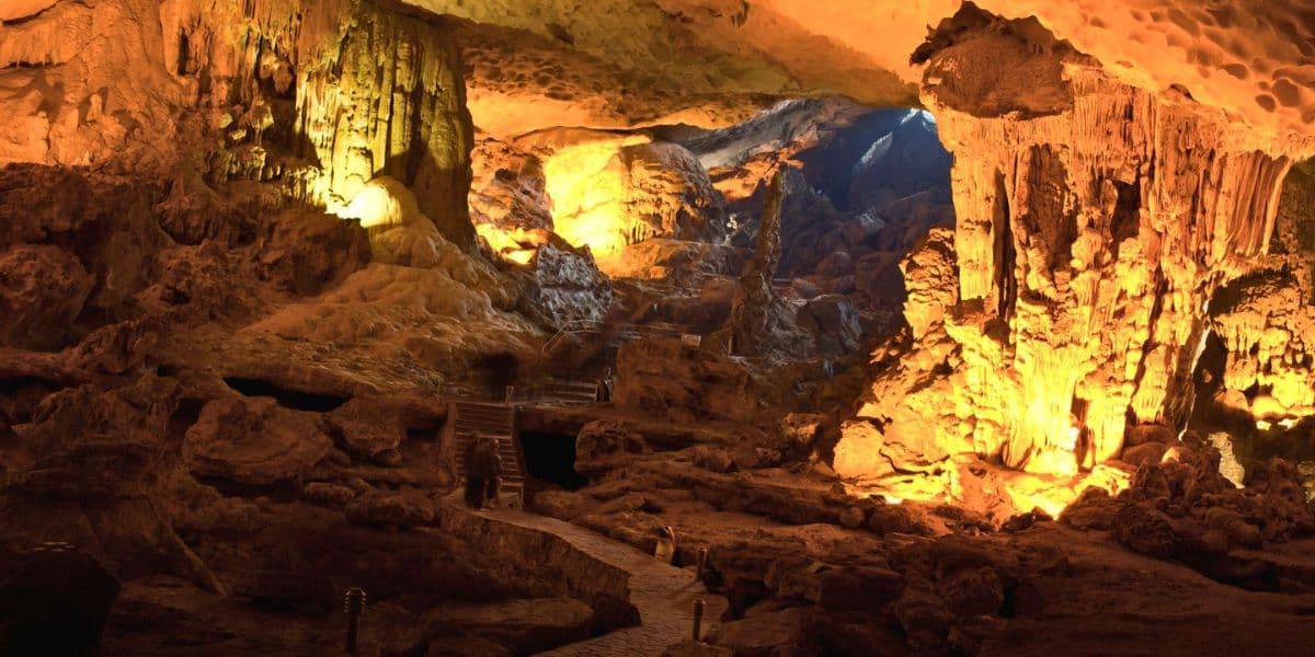 Ha Long Bay Cruise 2 Nights Sung Sot Cave