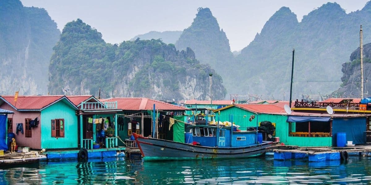 Halong Bay Holidays Cua Van Fishing Floating Village