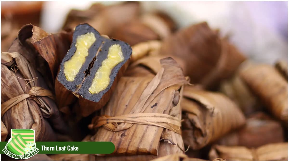 Vietnamese Cakes - Thorn Leaf Cake