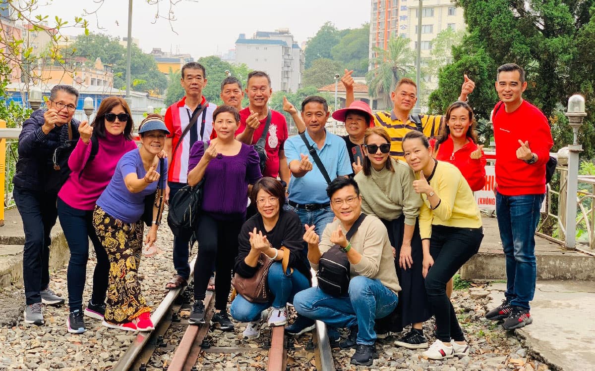 Hanoi Halong Bay or Lan Ha Bay Overnight on Cruise 4 Days 3 Nights 1