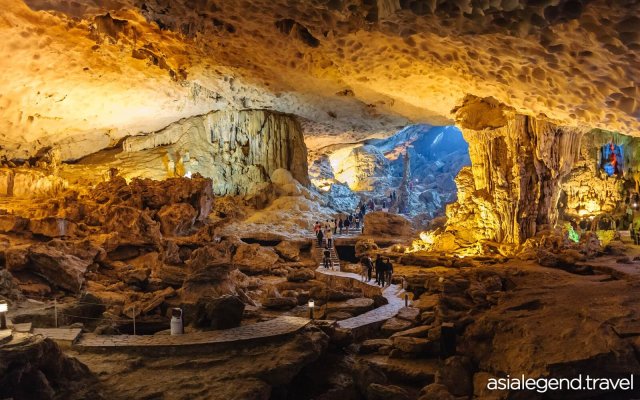 Highlights of Northern Vietnam 5 Days 4 Nights Halong Bay Cave Exploring