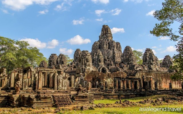 Highlights of Siem Reap 4 Days 3 Nights Bayon Temple