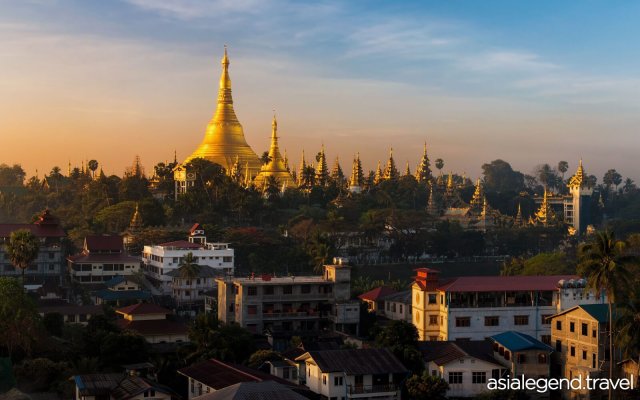 Highlights of Yangon 5 Days 4 Nights Shwedagon Pagoda at Dawn