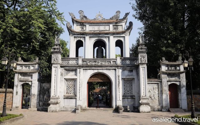 Vietnam Exotic Tour 12 Days 11 Nights Hanoi Temple Of Literature