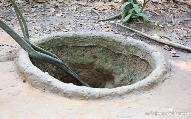 Ho Chi Minh City Cu Chi Tunnels Mekong Delta 4 Days 3 Nights Cu Chi Tunnels A Small Entrance