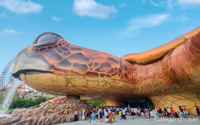 Phu Quoc Island Tour 4 Days 3 Nights VinWonders Turtle-Shaped Aquarium