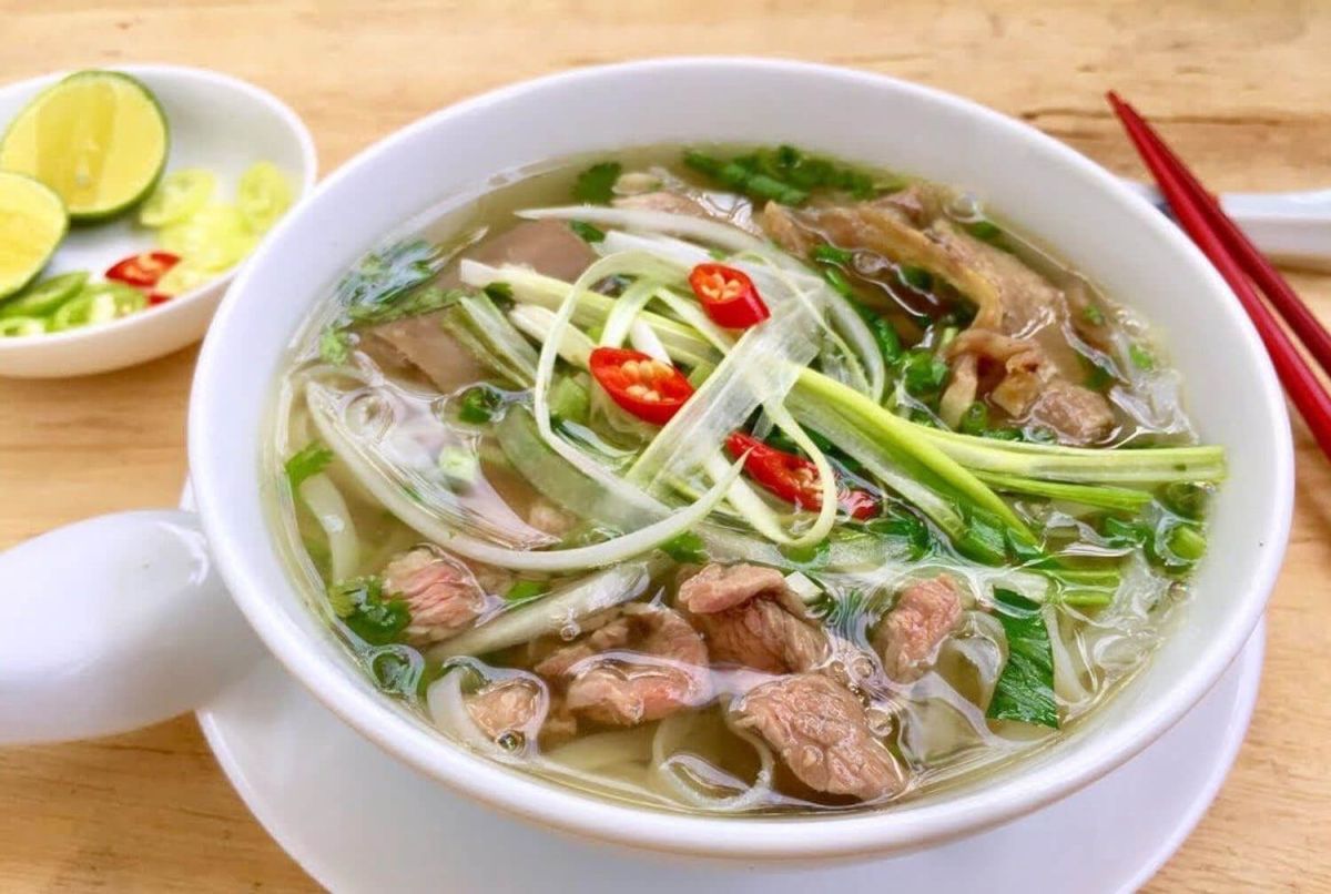Best Street Food Hanoi: Pho - Vietnamese Noodle Soup