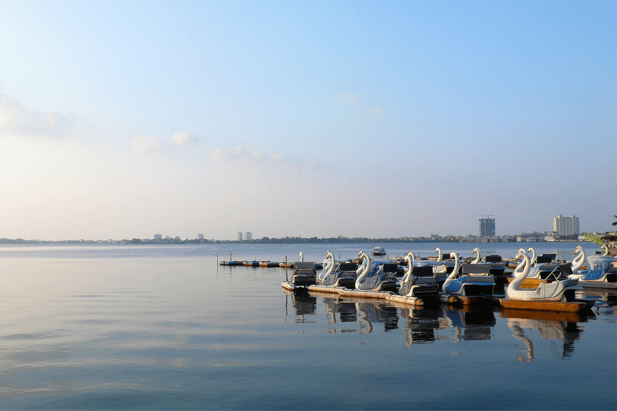 Tourist Attractions in Hanoi: West Lake