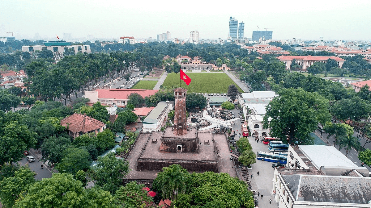 Outstanding tourist spots in the Imperial Citadel of Thang Long - Hanoi Flag Tower (Ky Dai)