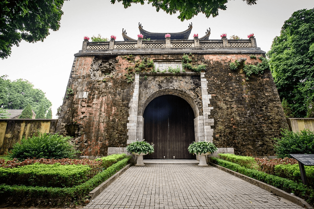 Outstanding tourist spots in the Imperial Citadel of Thang Long - The North Gate (Bac Mon)