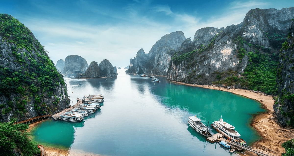 Halong Bay Vietnam is truly a travel paradise for every traveler