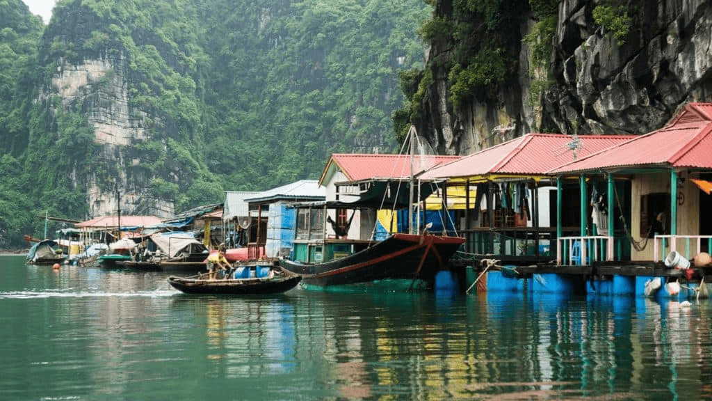 Things to do in Halong Bay Vietnam - View the local life and go fishing in floating villages