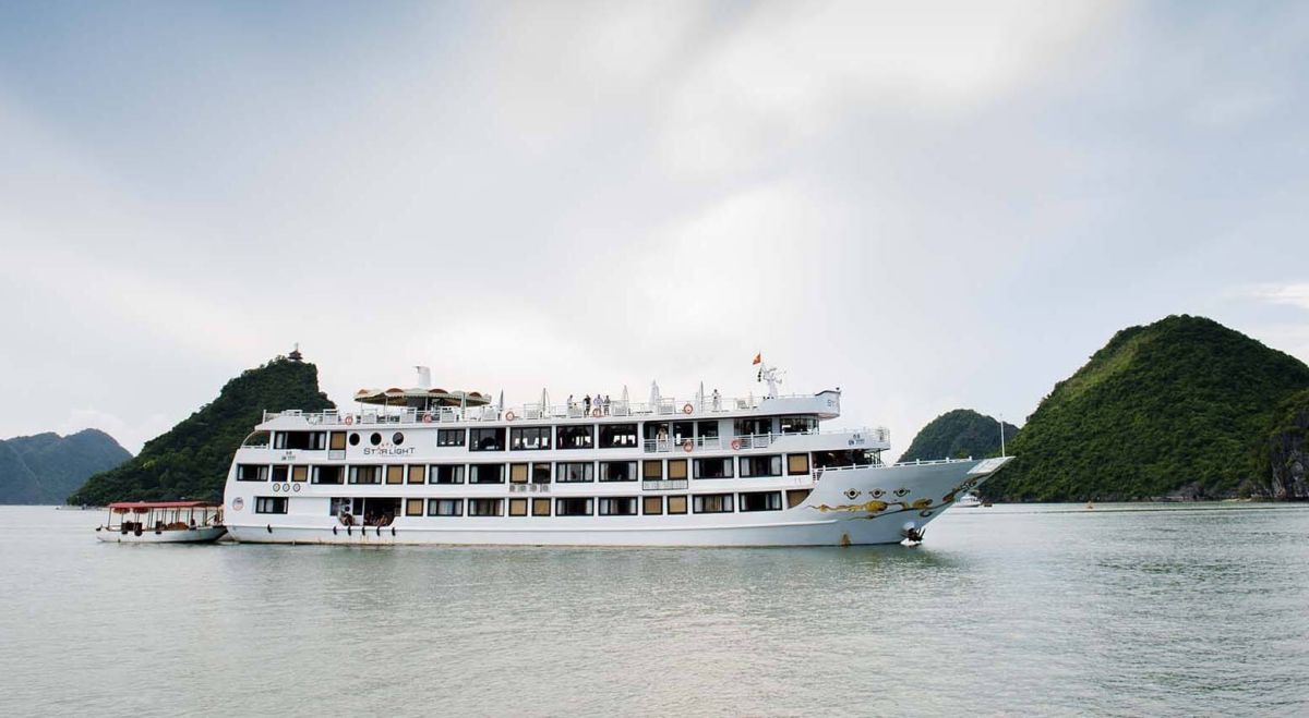 Things to do in Halong Bay Vietnam - Take a cruise around the Bay