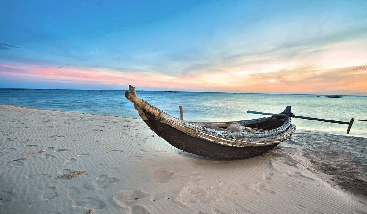 Hue Vietnam attractions - Thuan An Beach