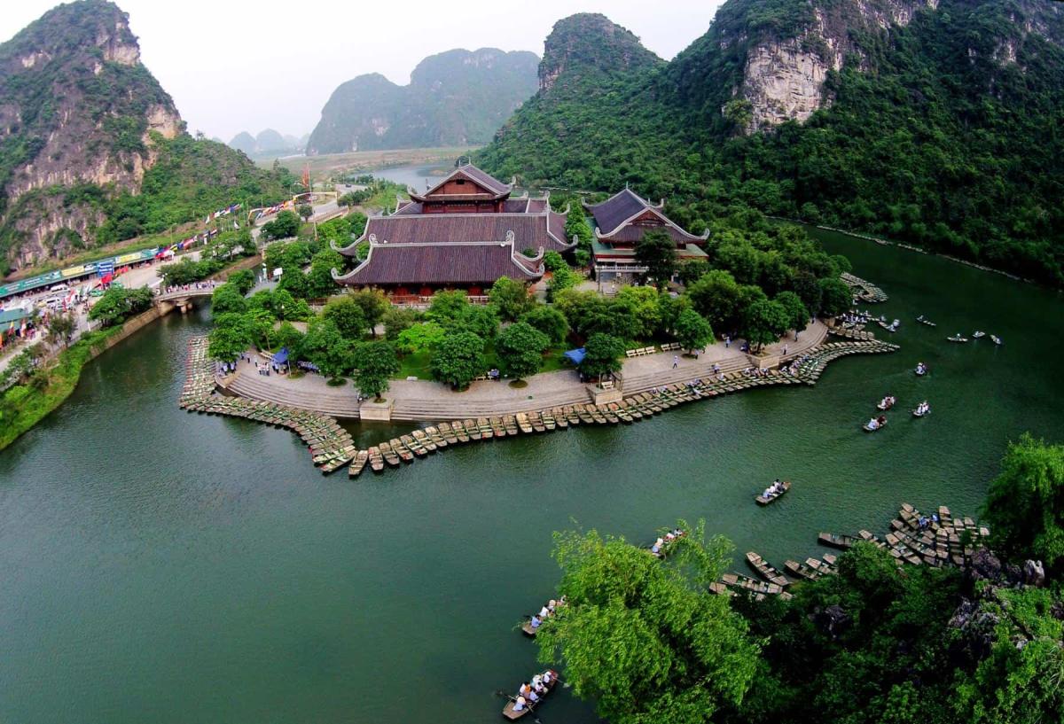 Ninh Binh Description - Trang An Scenic Landscapes