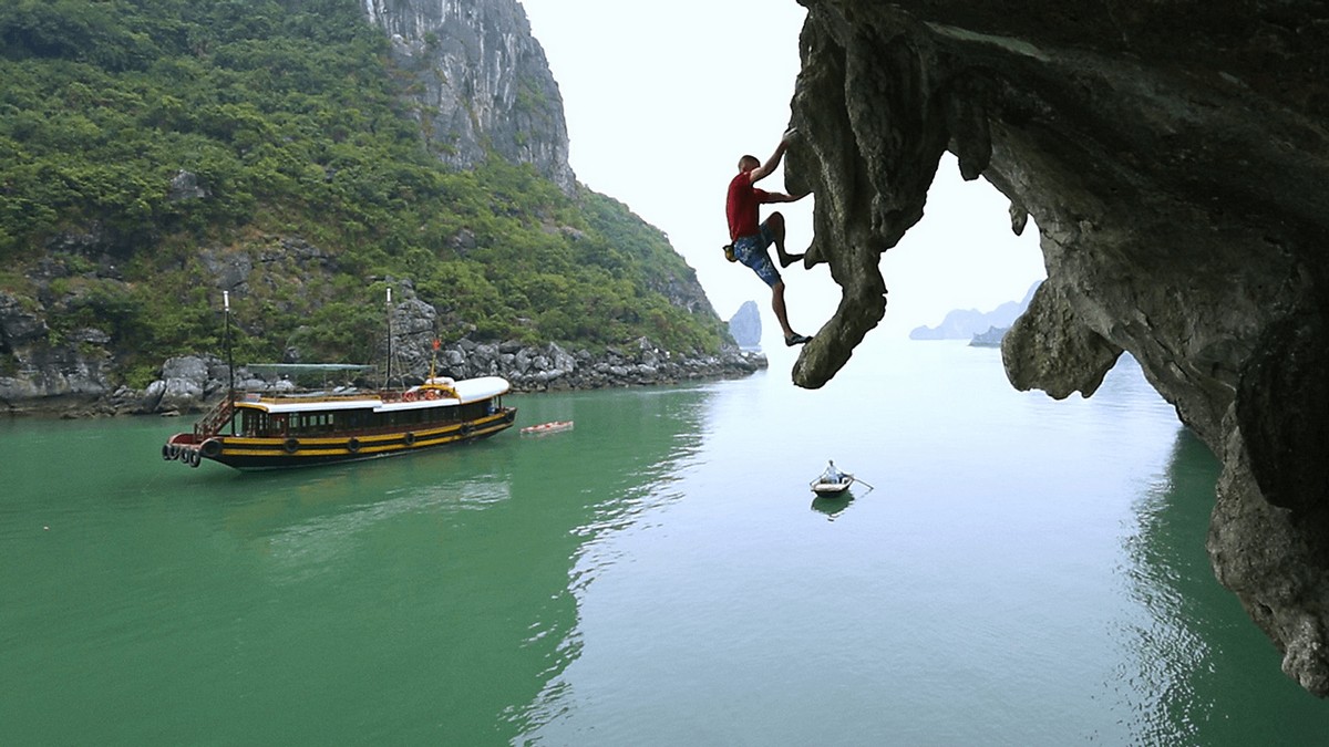 Things to Do in Halong Bay: Take part in rock climbing