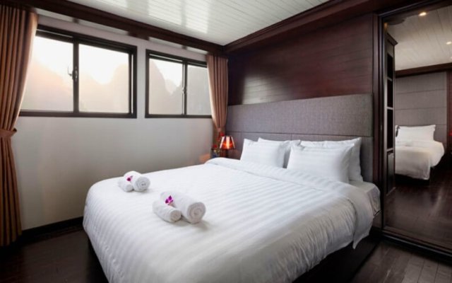 Aclass Stellar Cruise Suite with 1 Double Bed