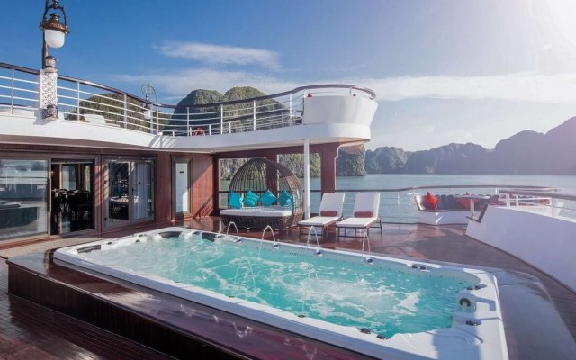 Ambassador Cruise Swimming Pool on Sundeck