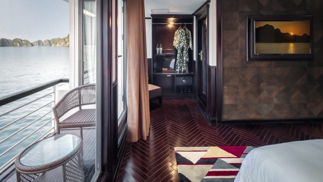 Ambassador Cruise Suite with A Cozy Balcony for Seaview